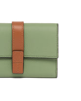 Green Leather Vertical Wallet | PDP | Antonia