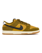 Green Dunk Low Retro SE Sneakers | PDP | Antonia