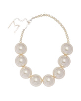 Oversized Pearls Necklace | PDP | dAgency