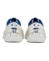 White Hamptons Worn-Out Sneakers | PDP | Antonia