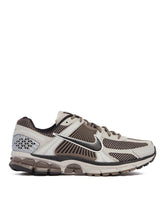 Gray and Brown Zoom Vomero 5 Sneakers - Men's sneakers | PLP | Antonia