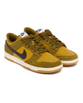 Green Dunk Low Retro SE Sneakers | PDP | Antonia