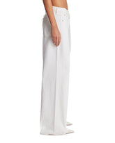Frame x Alexandra Leclerc White Crossover Loose Jeans | PDP | Antonia