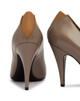Beige Pointed-Toe Pumps | PDP | Antonia