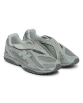Gray 204V Sneakers | PDP | Antonia