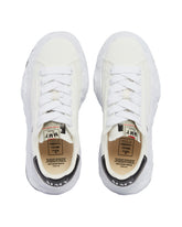 White Charles Sneakers - MAISON MIHARA | PLP | dAgency