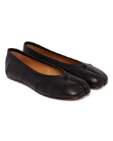 Black Leather Tabi Flats - TUTTI CHECK ATELIER | PLP | Antonia