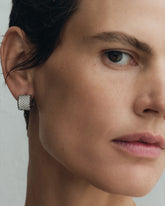 Discover the pieces | All | Antonia