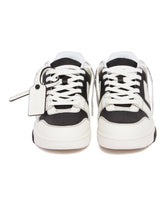 Sneakers Out Of Office Nere | PDP | dAgency